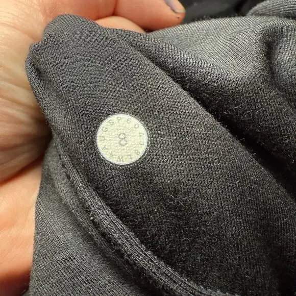 Lululemon Coast Easy Wrap 8 - Picture 3 of 5